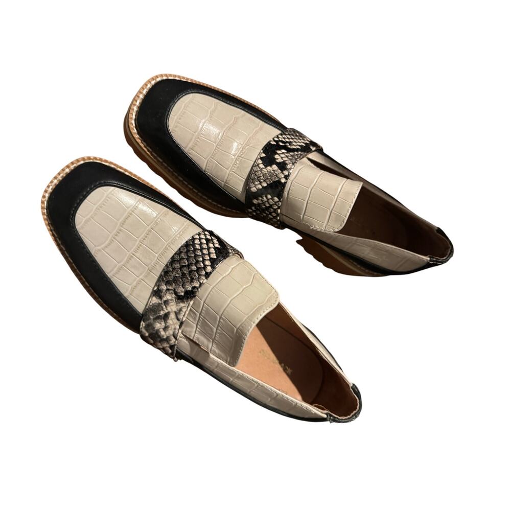 NWOB / All Black / Exotic Lugg Loafers in Ivory / Sz 40